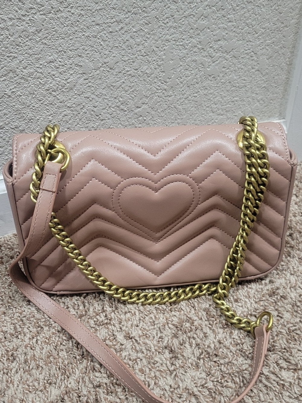 Women’s Quilted Heart Crossbody Bag in Blush Pink